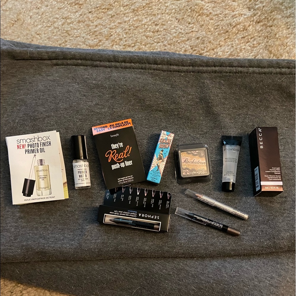 Make-up Samples Bundle